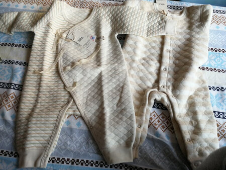 给宝宝买了很多次南极人的衣服，一如既往的好穿，彩棉不掉色又显干净，还柔软。