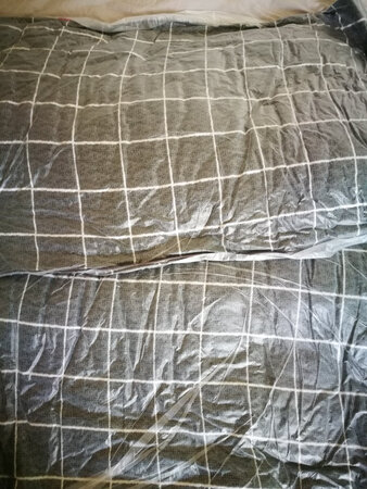 便宜，就是便宜，睡着不舒服，一边都压扁了