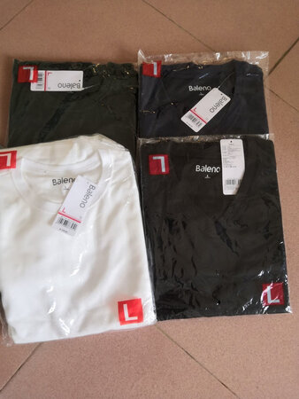 质量好好，衣服柔软不掉色。
