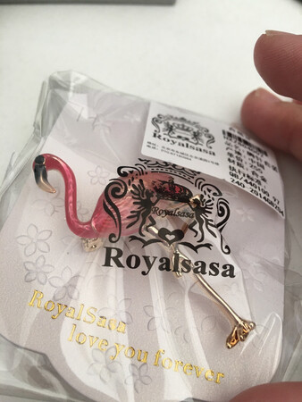 如图，手感还不错，稍稍有点大，整体满意！