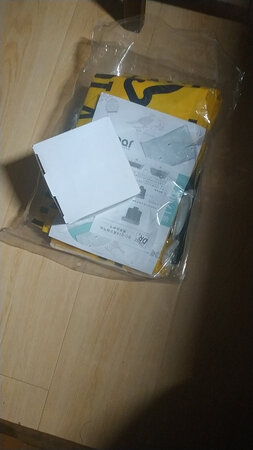 密封效果：效果不错，
容量大小：一床被子能放下，容量刚刚好
抽气体验：噪音有点大，速度挺快。