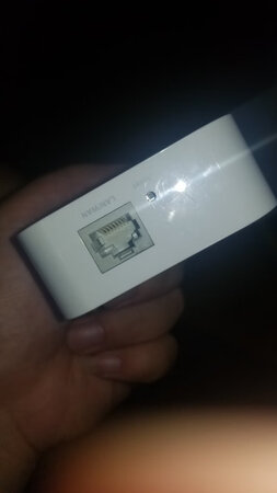 不针对商家  普联商业级路由器做工不敢相信恭维  复位键能卡在外壳里弹不上来  我也就是用笔芯戳了保持3s  之后就弹不回来了  为什么外壳孔的深度能比按键的弹性范围浅呢？