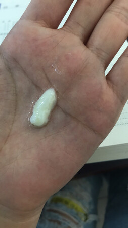 跟之前用的有差别，水乳有分层的，怀疑是非正品。