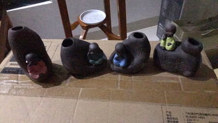 非常可爱，憨态可掬，造型独特，质量很好。
