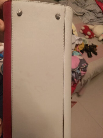 底部很明显的印记，送老婆的礼物这样？#……差评！