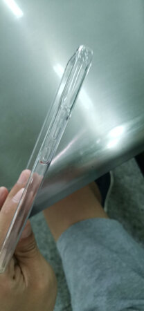 一收到就有划痕而且电源键根本按不动。千万别买谁买谁后悔