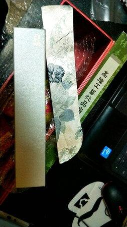 这个是买来送客户的，是外国丹麦的客户