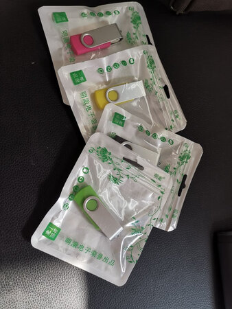 单位投标用买的，感觉比地摊货正规一些吧