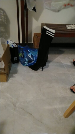 外观颜值：超值
材质手感：舒服
舒适度：好
尺码大小：合适
做工细节：精致
