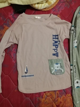 很好看的睡衣，穿着也舒服，满意这次购物，必须好评！