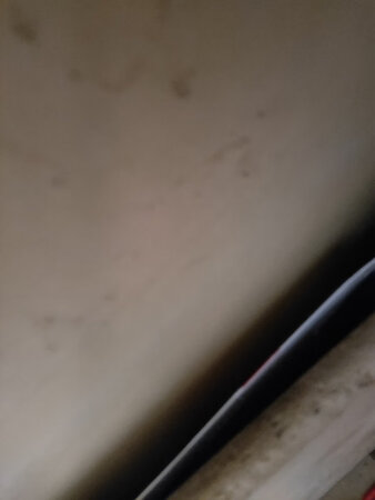 触摸手感：有质感
颜色外观：不错
防摔性：强