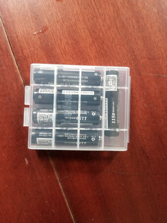 7号电池刚好放5个，质量不错，本来是凑单买的，超乎预期的好