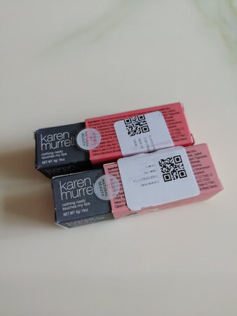 帮朋友买的，颜色挺好看的。说是纯天然植物的，没有化学成份，挺好。