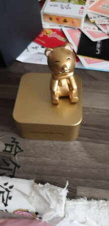 教师节的礼物送给老师很好的，合金的材质显得高贵。