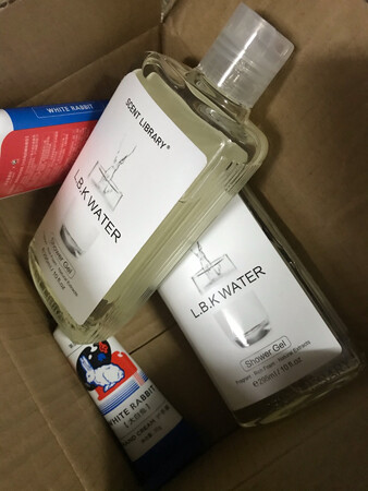产品香味：香味很清淡，闻着好舒服