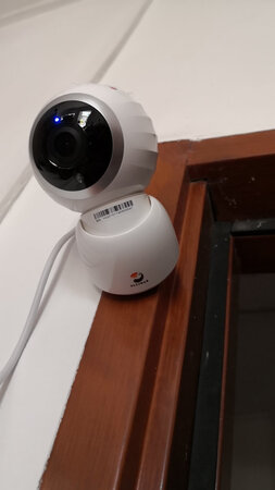 清晰度：很清晰1080p
灵敏度：不错
做工质量：还可以
外观款式：很美观
操作使用：上手简单