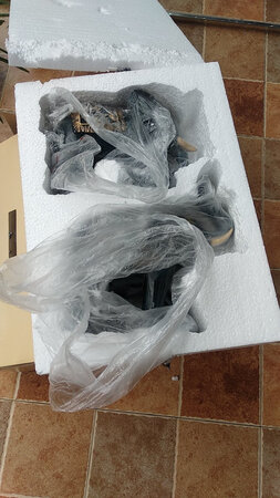 工艺品质：做工非常棒！
美观程度：外观十分漂亮！
大小尺寸：大约是20*15*15
适用场景：适合各种地方摆放。
其他特色：这个我看上有半年了，这次双十一下单了。值得表扬的是京东物流就是快，这是双十一我收到最快的包裹了（武汉一重庆），其它还在路上，都不是京东物流。这两只象各方面都非常满意！