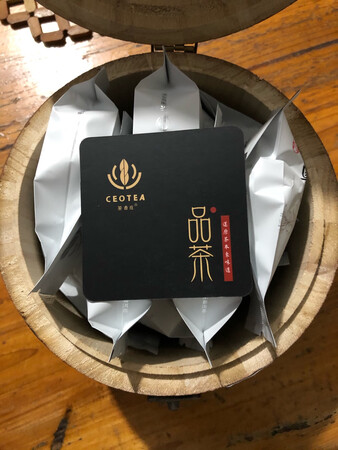 包装不错，打开满满一桶。