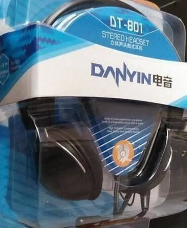 京东快递，发货速度也很快，双头接线，可以语音，可以听歌，包装完整，音效还是可以的，价格亲民实惠，不锈钢头梁，结实耐用，从武汉发货，两天就到了，京东快递小哥，每次都给送货上门，风雨无阻，辛苦了，多年京东购物，一般都是满意的！