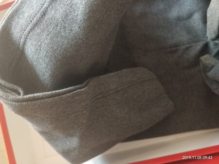质量非常好，面料柔软舒服，大小也刚刚好，价格实惠亲民，满意满意！