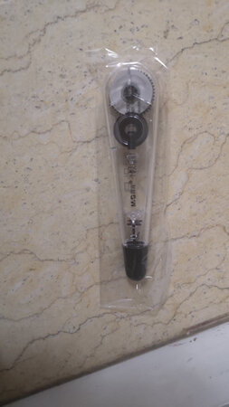 东西挺好用的哦，身材小，适合小学生手拿使用，物流很快
