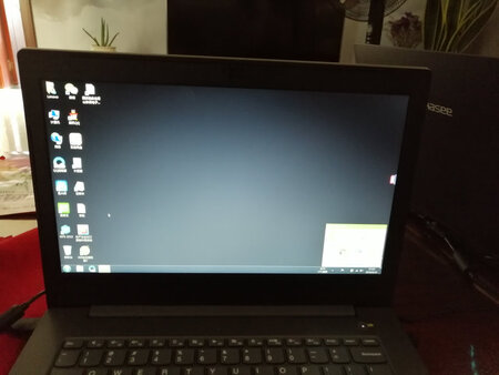 毕竟是品牌的，开机比较快，画面也比较清晰，我主要是办公用，还是不错的，推荐购买