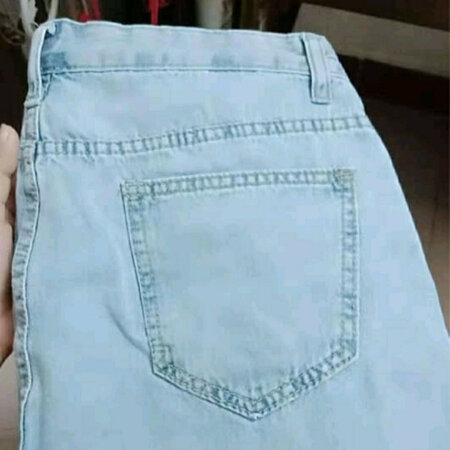 裤子蛮好  今年很流行这种裤子  质量还可以