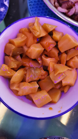 榨菜很嫩鲜硊，咸鲜味，下饭好。
