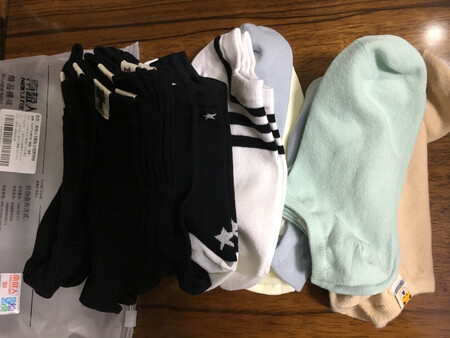 总体来说还是很不错的吧，价格便宜，穿着也舒服。
