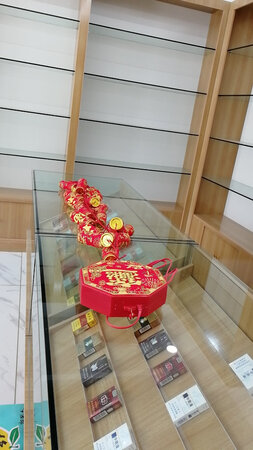 是挺好看的，原以为是电子音乐的呢，能长时间播放的