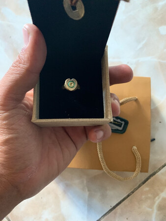 包装还是很好的 就是我磨的戒指太丑了