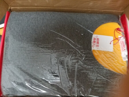 送货快，质量不错，加绒，穿着暖和。