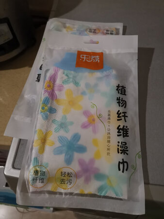 不错，不错！实用的东西，怕掉色，所以选了浅色。