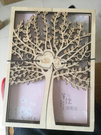 木盒挺精致的，孩子很喜欢