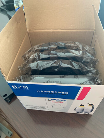稍没注意，拆包装时左侧就掉了一个卡头，只能废掉。亲要小心