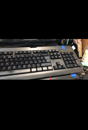 键盘很不错！响应速度很快！
