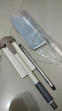 产品质量很好，做工精细，很有质感，价格实惠，一包烟钱就能买到一个经济实惠的托帕，很不错，双十一购物狂欢节半价促销购买的，巴适，拖地很好用，一尘不染，京东自营，物流很快，隔天就到，快递小哥，服务态度热情，有礼貌，