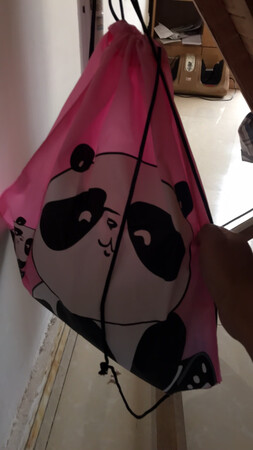 挻合适的 还送了一个泳镜