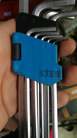 很锋利质量很好，我有很多上匠家的工具，性价比很高！买他家的错不了