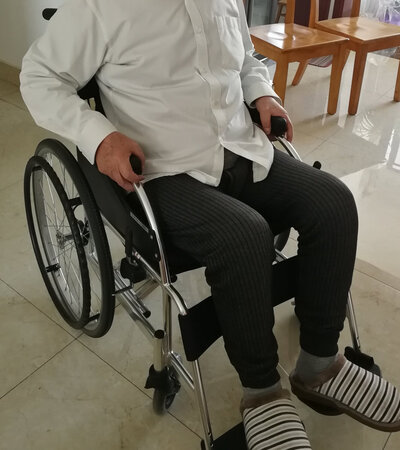 精心挑选的轮椅，试用情况可以的，不重，满意