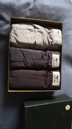 一开始买小了，换货速度，服务很赞