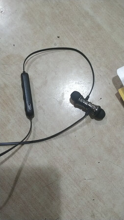 音质可以，蓝牙连接很快，戴着也很舒服。