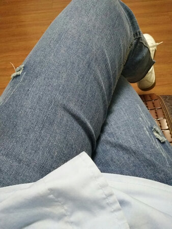 裤型还不错，有点偏大