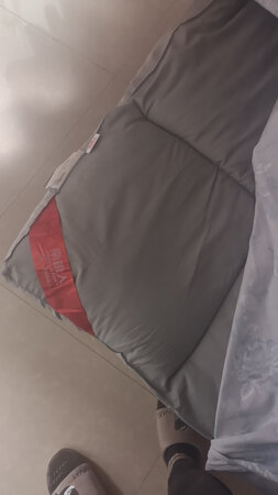 很舒服，很软，很舒服，大小也刚好，送的也很快