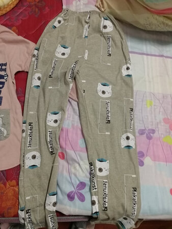 很好看的睡衣，穿着也舒服，满意这次购物，必须好评！