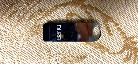 送货很快，服务很好，一直用banq，很小巧。