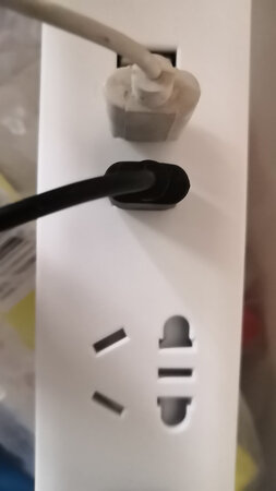 质量非常好，用料扎实，外形小巧，值得购买。