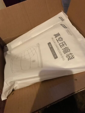 大小合适。比较耐用 压缩方便 比较不错