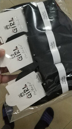 感觉是纯棉，质量杠杠的，满意。