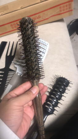 有些质量可以，小梳子，质量还是一般。总体还是不错。